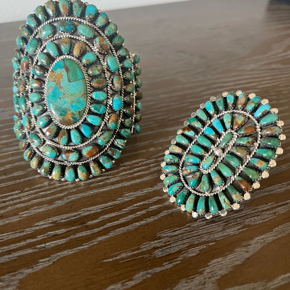 Turquoise Cluster Oval Statement Ring - Unbranded - Picture 3 of 5